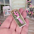 Load image into Gallery viewer, Arlene Bellinger Pink Silk Roses & Baby's Breath Bouquet Romantic Gift Box
