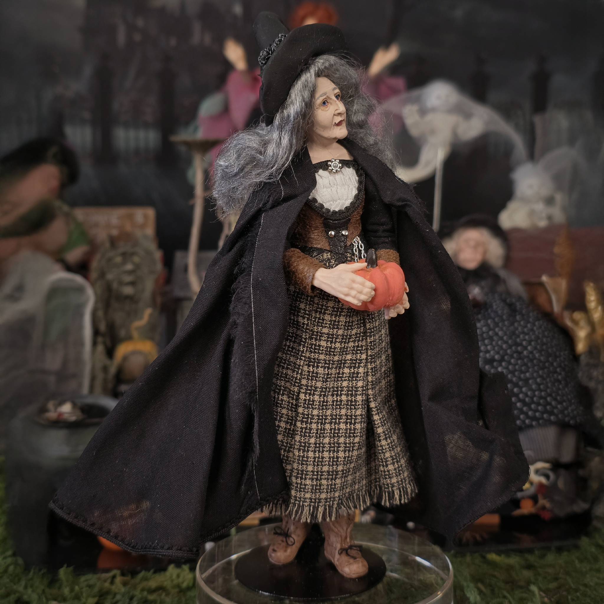 Old Woman Witch by Marcia Backstrom & Falcon Miniatures Resin Halloween Character Lady Doll