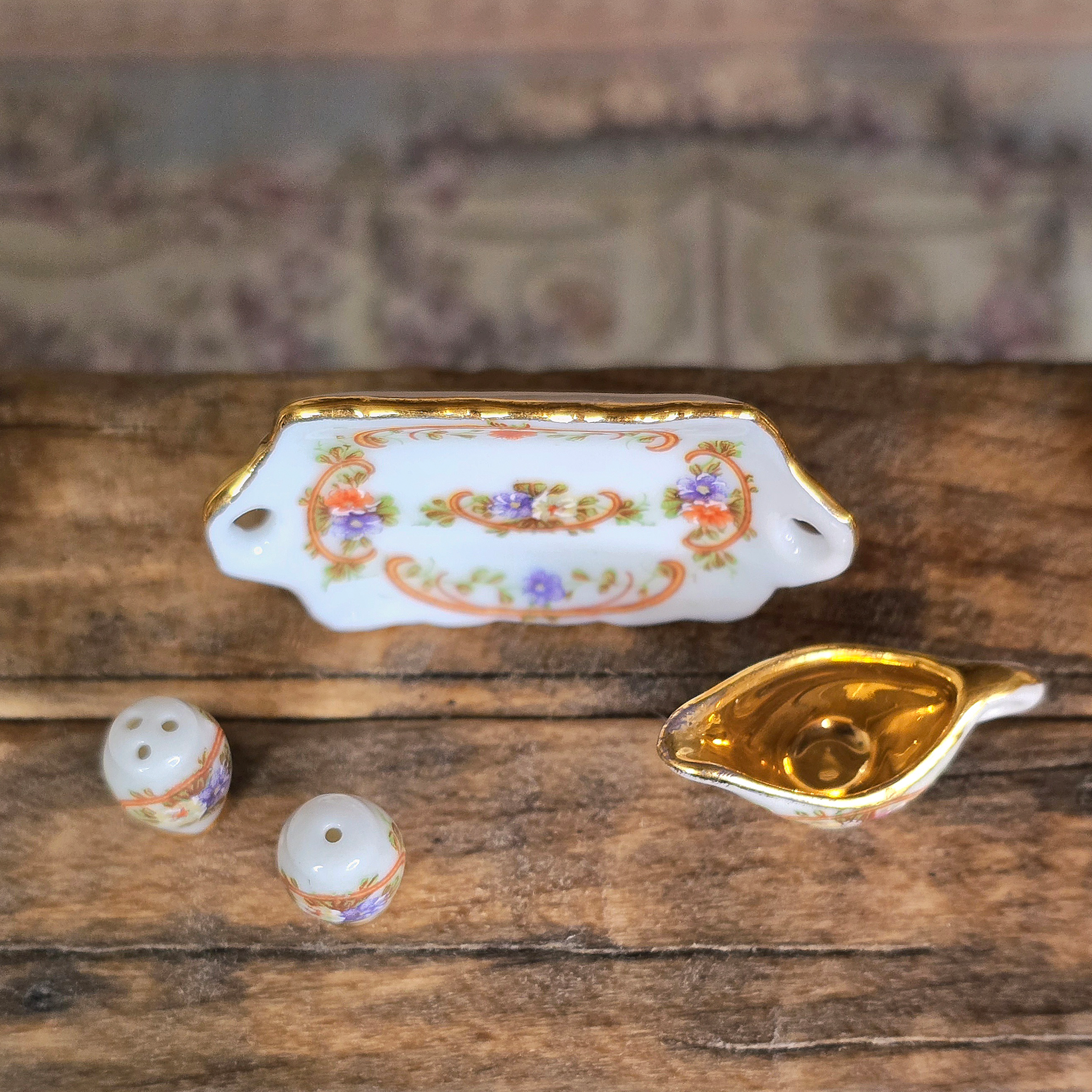 Signed Rachel Munday 15-Piece Porcelain Dinnerware Set UK