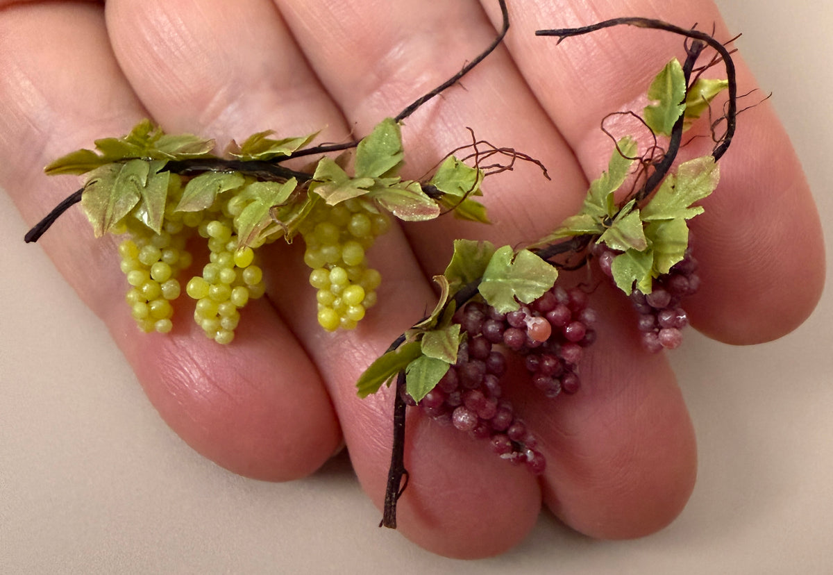 Reserved for Robert Mondavi Gosia Suchodolska IGMA Artisan Miniature Spectacular Grapes on Vines Magpie Exclusive