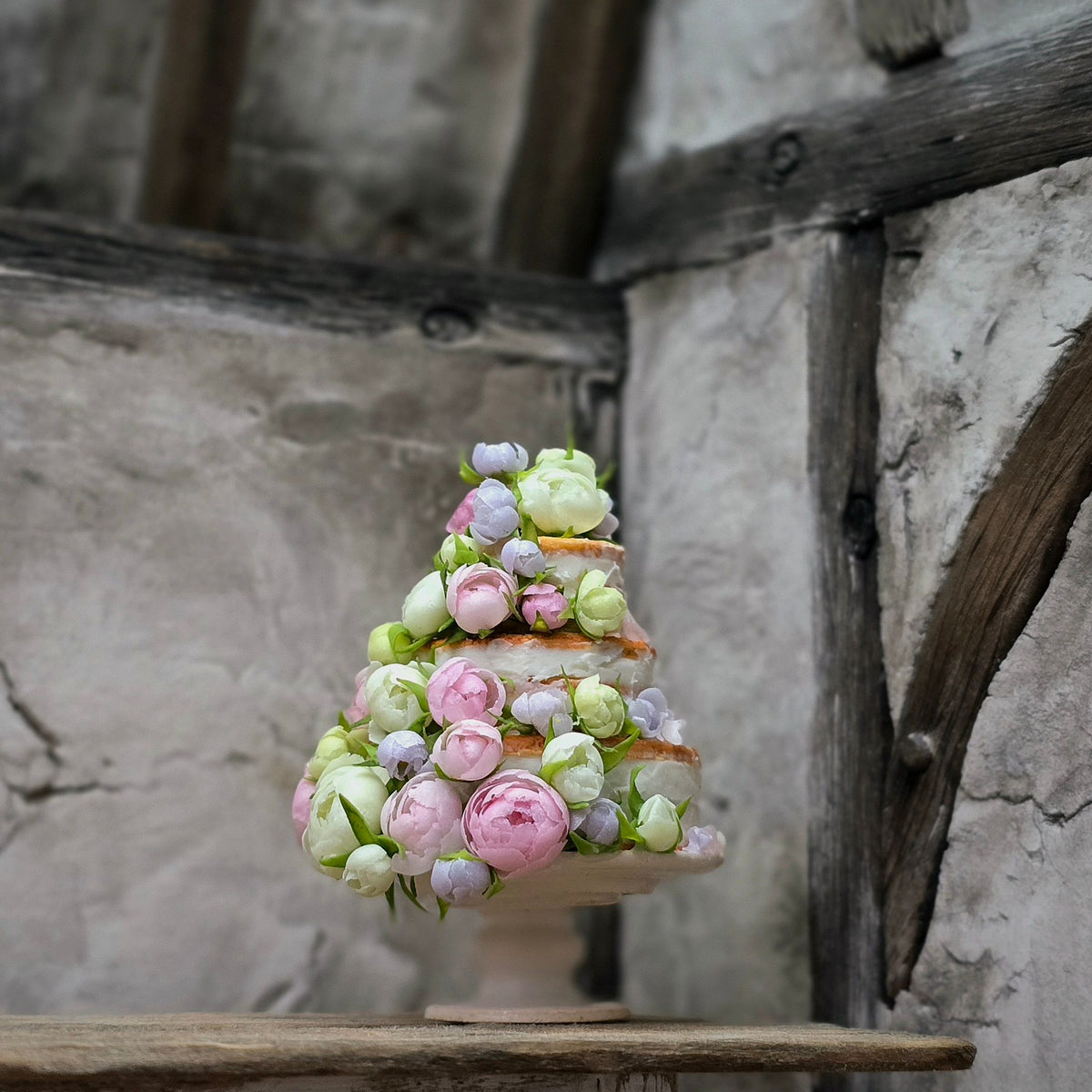 Gosia Suchodolska IGMA Artisan Pastel Floral Rustic Wedding Cake Exclusive