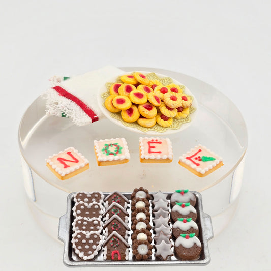 miniature dollhouse christmas cookie grouping