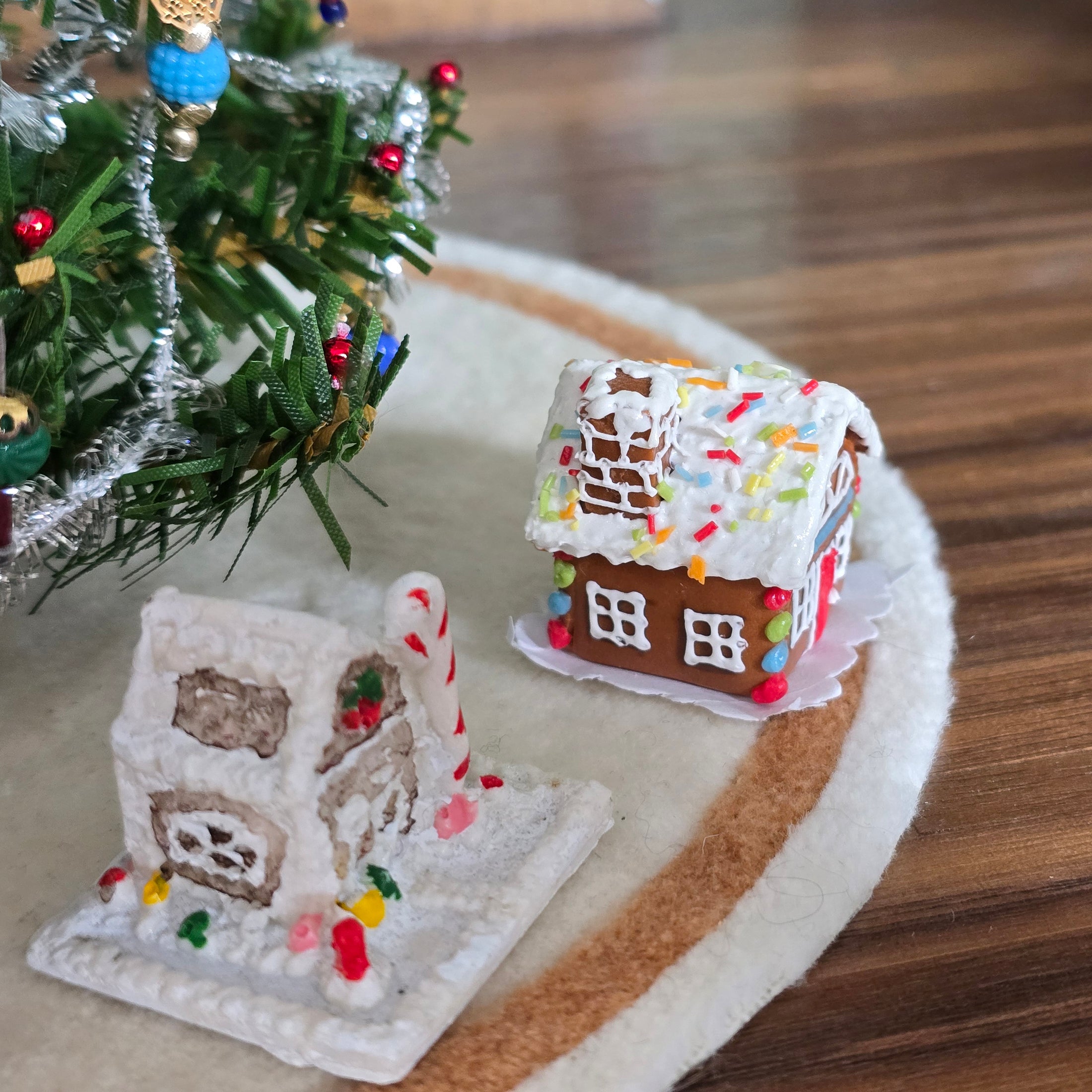 miniature gingerbread houses