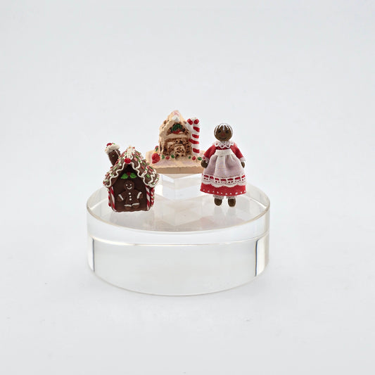 gingerbread miniatures on white background