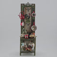 Load and play video in Gallery viewer, video of rooster bench decor
